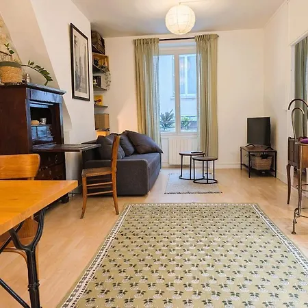 Quiet Parisian Retreat Faubourg St Denis Parijs